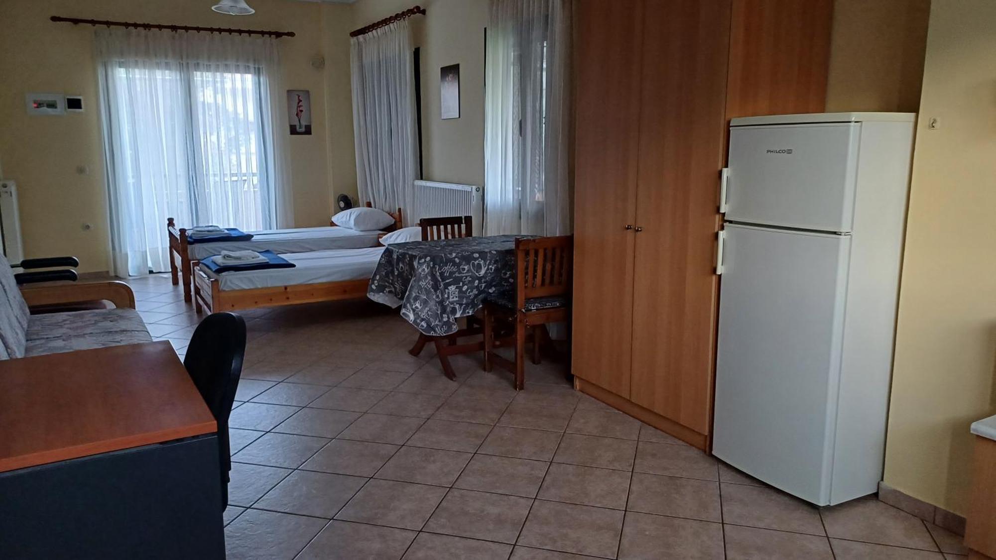 Studio Apartments Eirini Pyrgi Thermis Luaran gambar